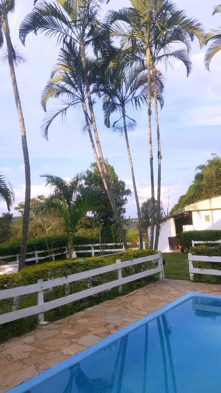 Piscina — outra vista